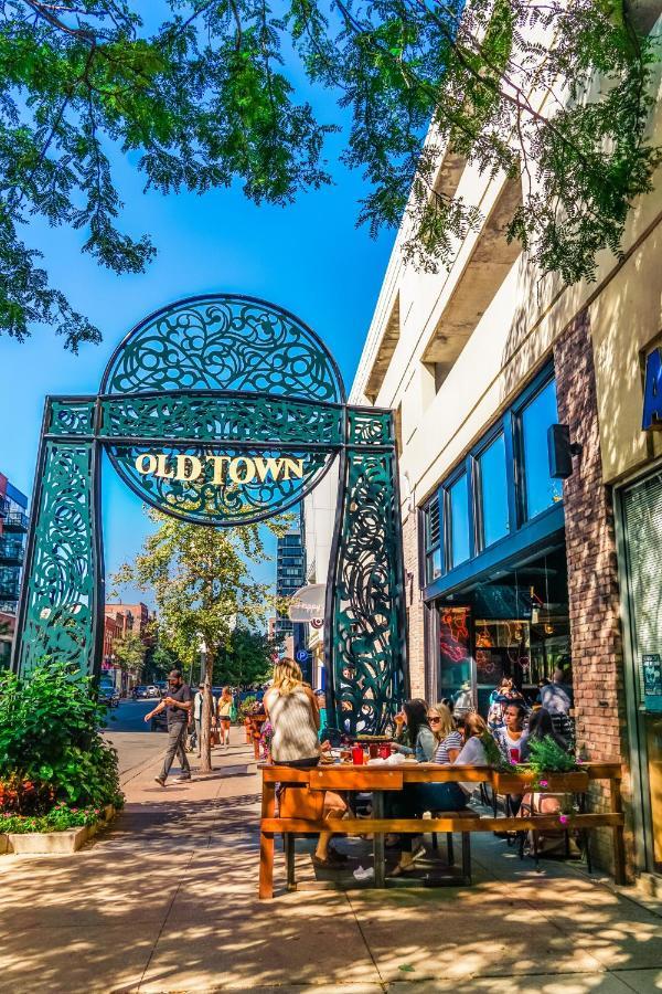 Hotel Level Chicago - Old Town Exterior foto
